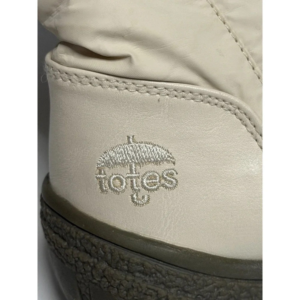 Totes Women's Winter Snow Boots Ivory Faux Fur Lining Double Buckle Zip Up 8 C-2